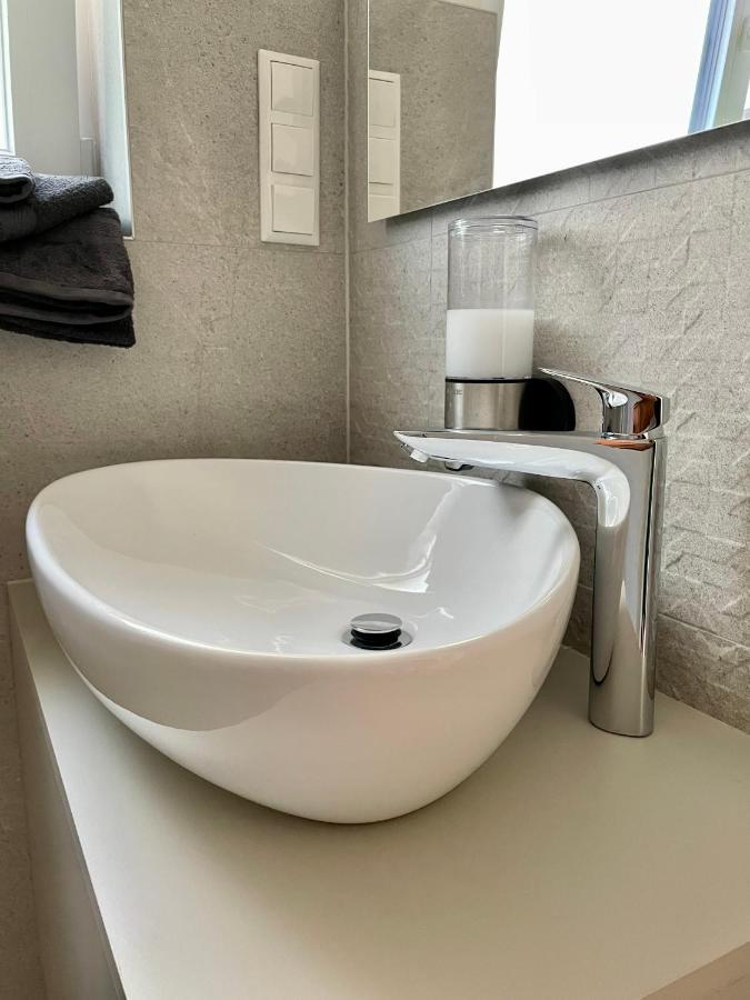 Artatore24 - Modern And Stylish Apartment